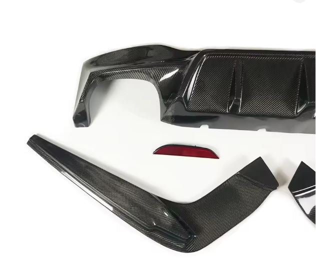 2018-2023 BMW F90 M5 3D Style Rear Bumper Diffuser (Carbon Fiber)