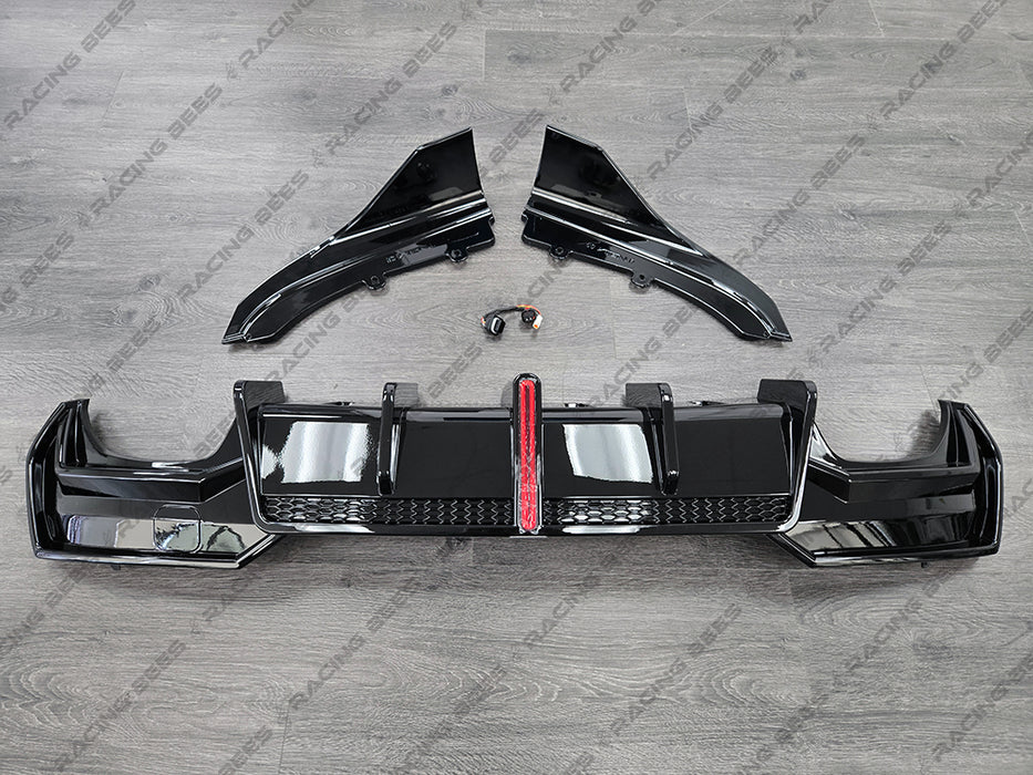 2021+ BMW G22/G23 4 Series V Style Rear Bumper Diffuser (Black)
