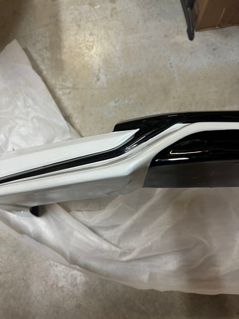 Defect/Damaged 2022-2024 Honda Civic Sedan Yofer Front Bumper Lip (WHITE)
