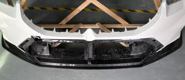 2024+ BMW G90/G99 M5 MHC Style Front Bumper Lip (Carbon Fiber)