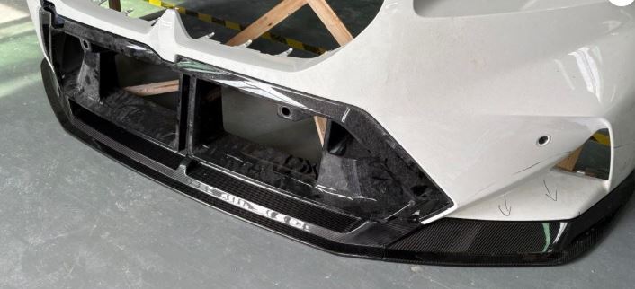 2024+ BMW G90/G99 M5 MHC Style Front Bumper Lip (Carbon Fiber)