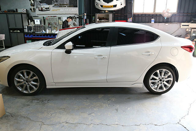 2014-2018 Mazda 3 Sedan/Hatchback MZ Style Side Skirts