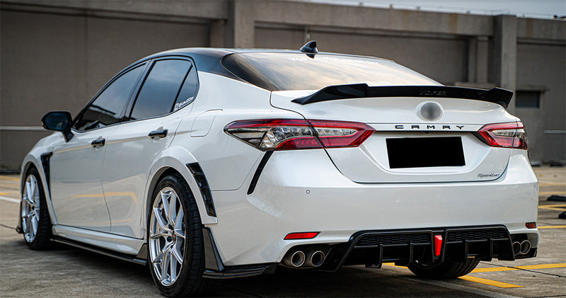 2018-2022 Toyota Camry SE XSE Yofer Rear Diffuser (BLACK)
