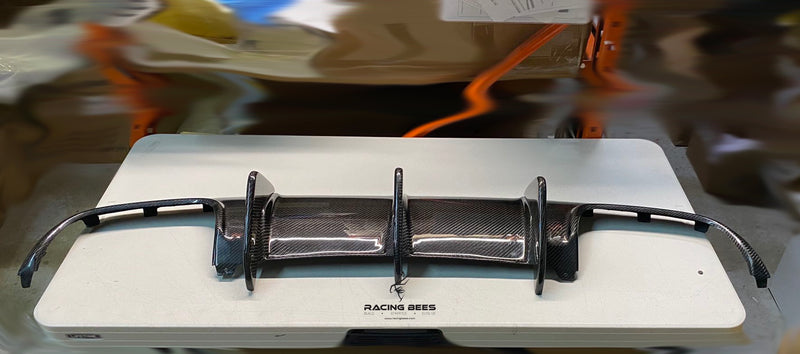2008-2011 Mercedes-Benz C Class AMG V2 Style Rear Diffuser (Carbon Fiber)