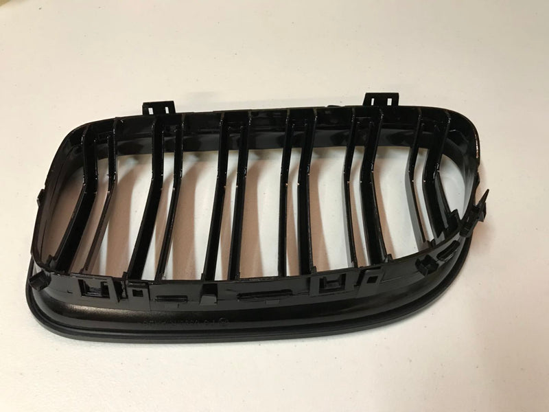 2009-2011 BMW E90 3 Series LCI M Style Gloss Black Kidney Grilles